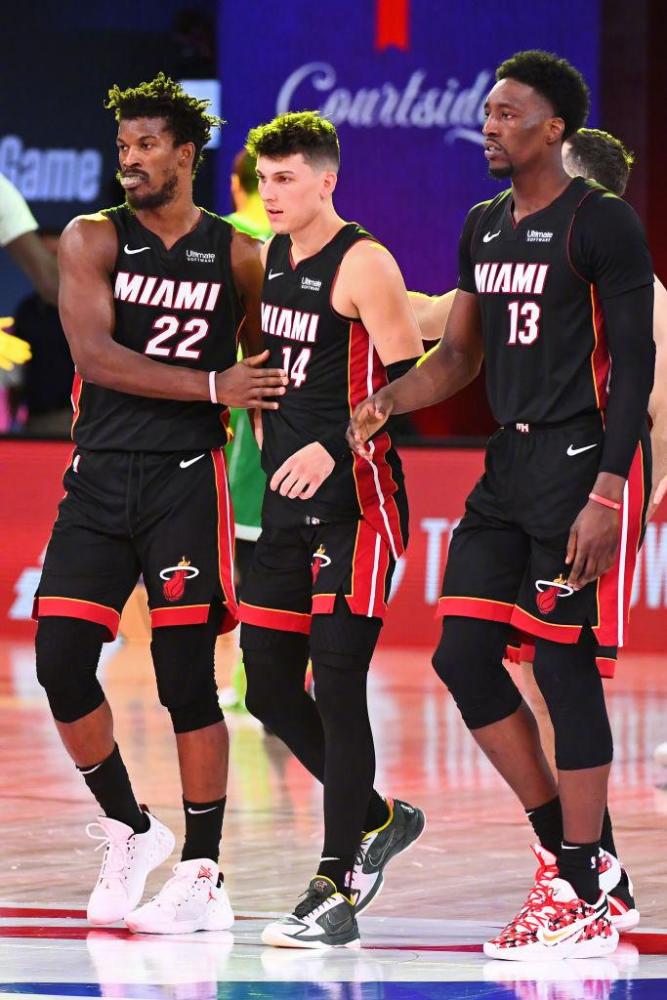 他的短传和 他的短传和