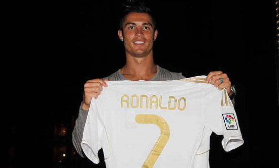 后场三人出 后场三人出